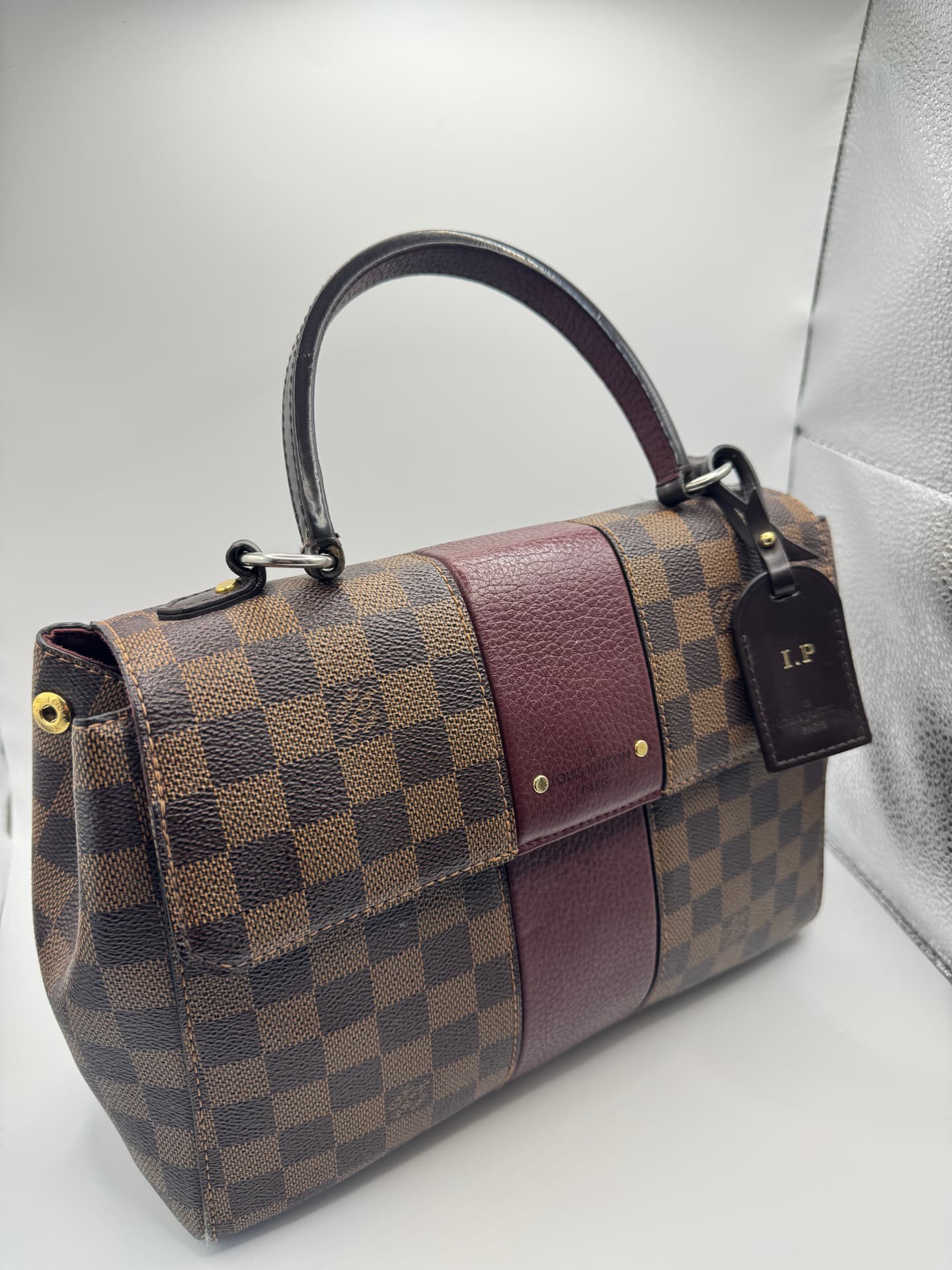Louis Vuitton — Bond Street